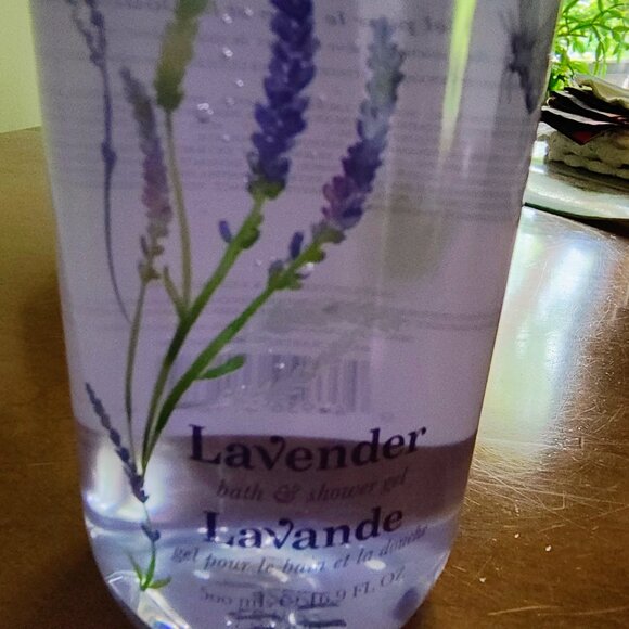 Crabtree & Evelyn's Bath & Shower gel LAVENDER - Picture 3 of 4